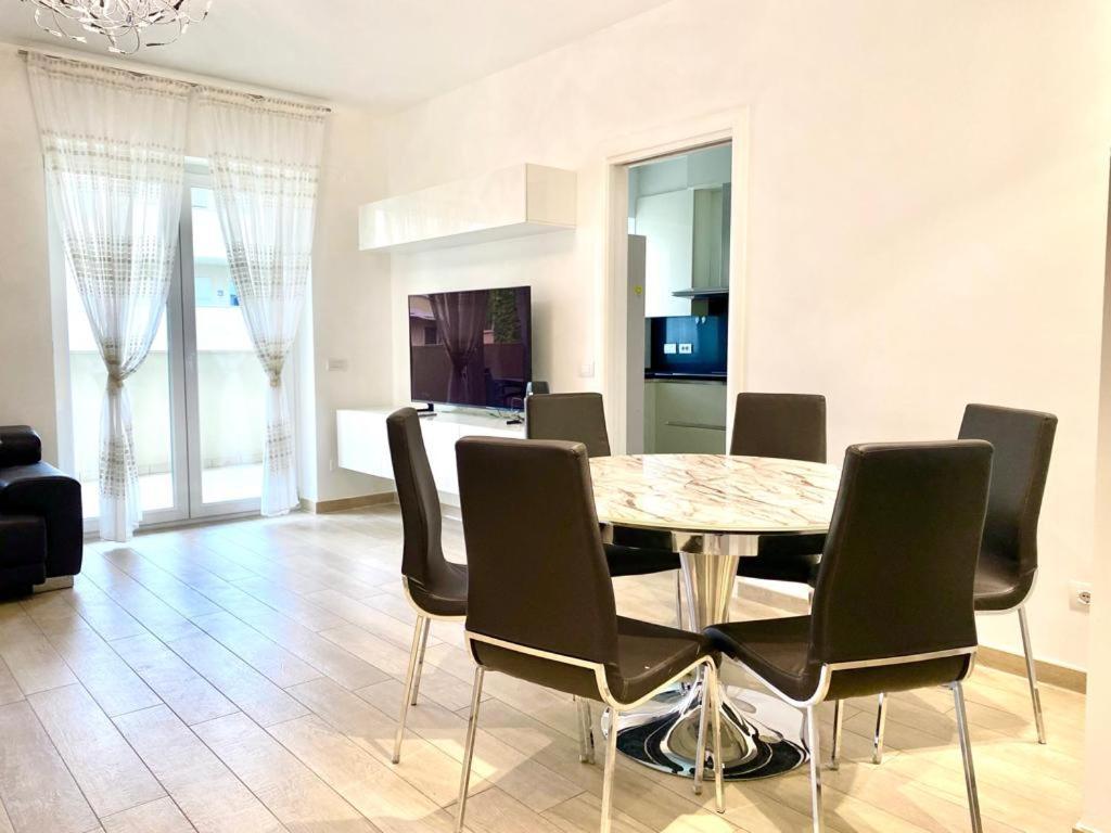 Mpm - Belinzaghi 5 6 Pax Appartement Milaan Buitenkant foto