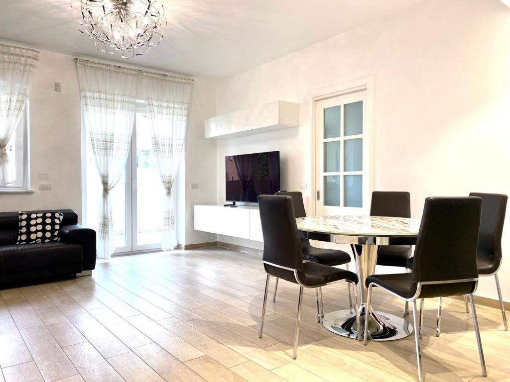 Mpm - Belinzaghi 5 6 Pax Appartement Milaan Buitenkant foto