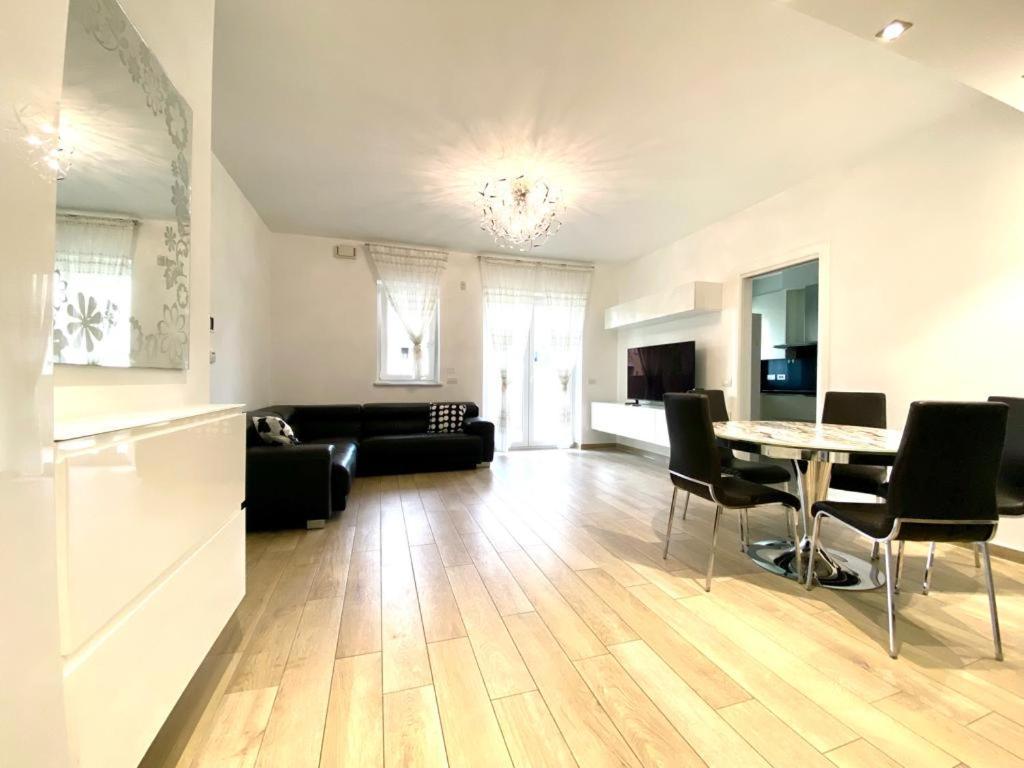 Mpm - Belinzaghi 5 6 Pax Appartement Milaan Buitenkant foto